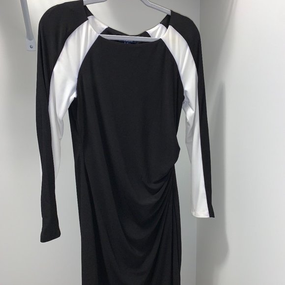 Dresses for Sale - Picture 1 of 4